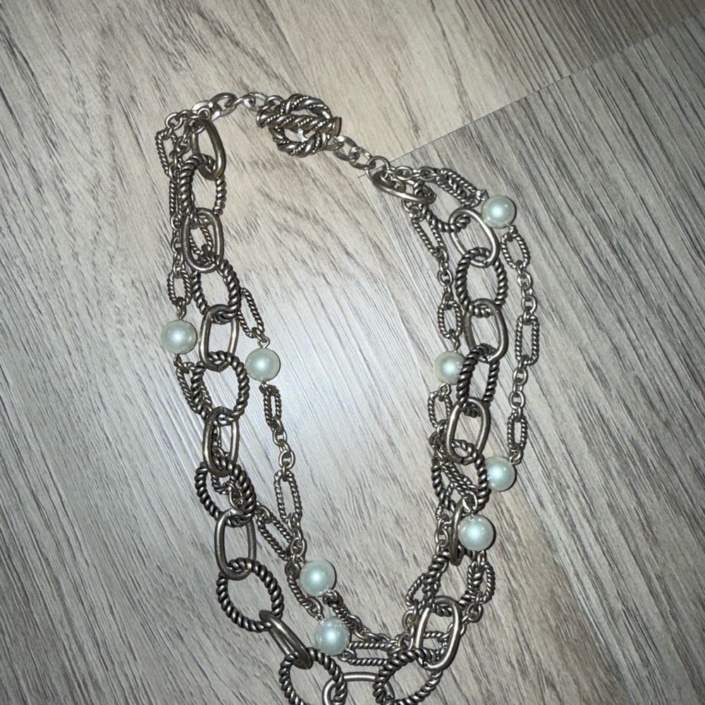⭐️Elegant Silver Pearl‎ Necklace⭐️